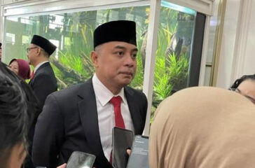 Walkot Eri Evaluasi Sosialisasi Event Lari di Surabaya